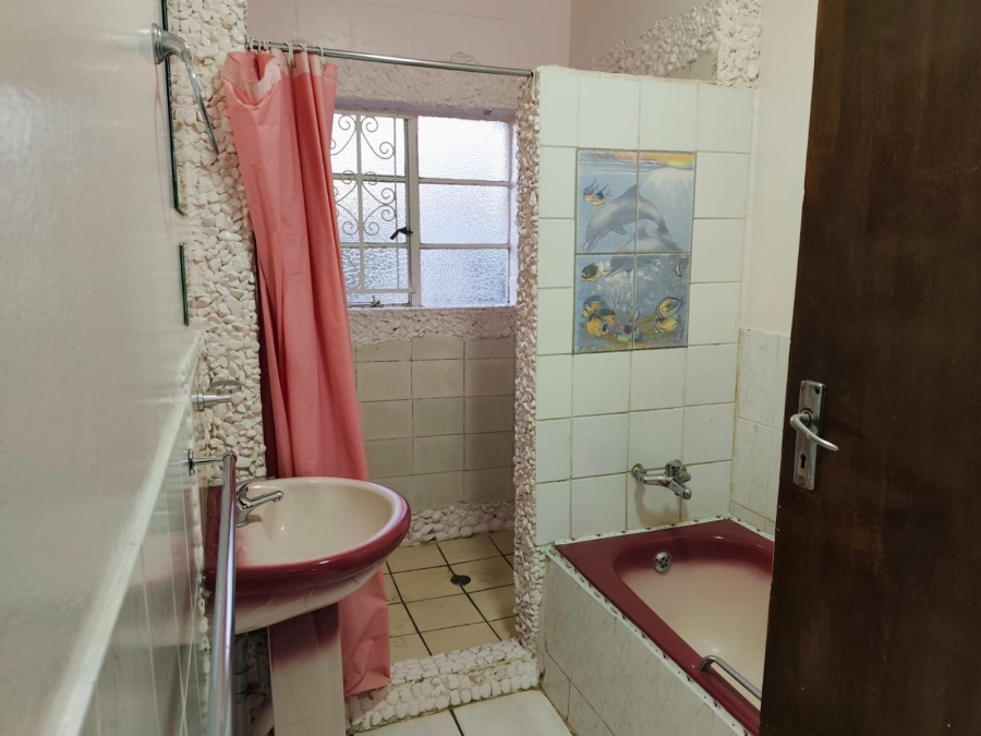 5 Bedroom Property for Sale in Wilgehof Free State